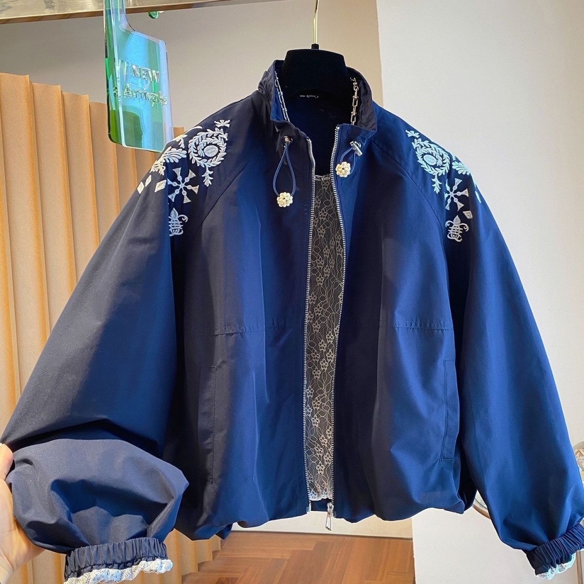 เสื้อคลุมกันแดดแฟชั่นสำหรับผู้ - Crew Clothing Summer Jacket บทวิจารณ์และราคา